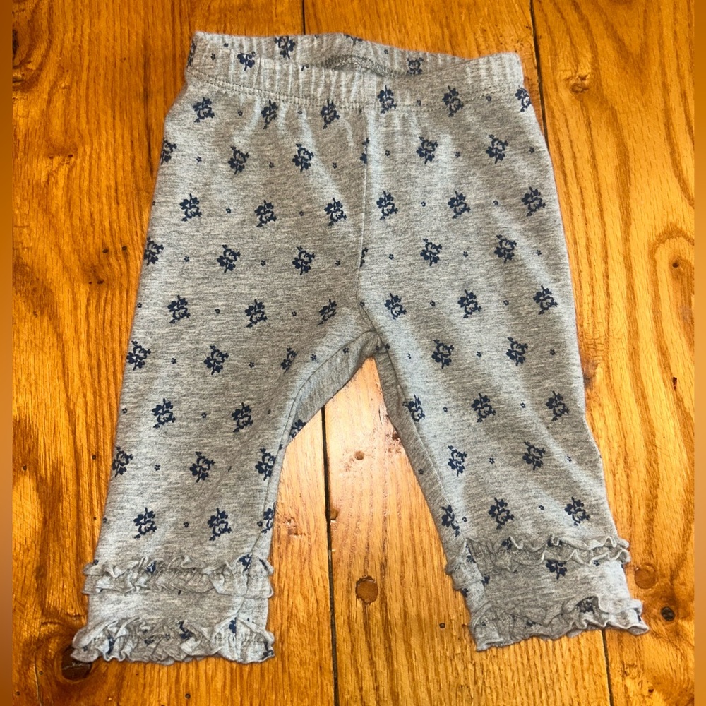 GAP Gray Pants with Ruffle Hem
